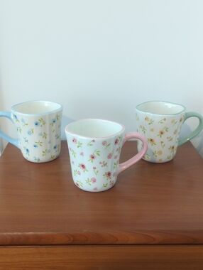 Floral Ceramic Mug Bundle Pottery Barn